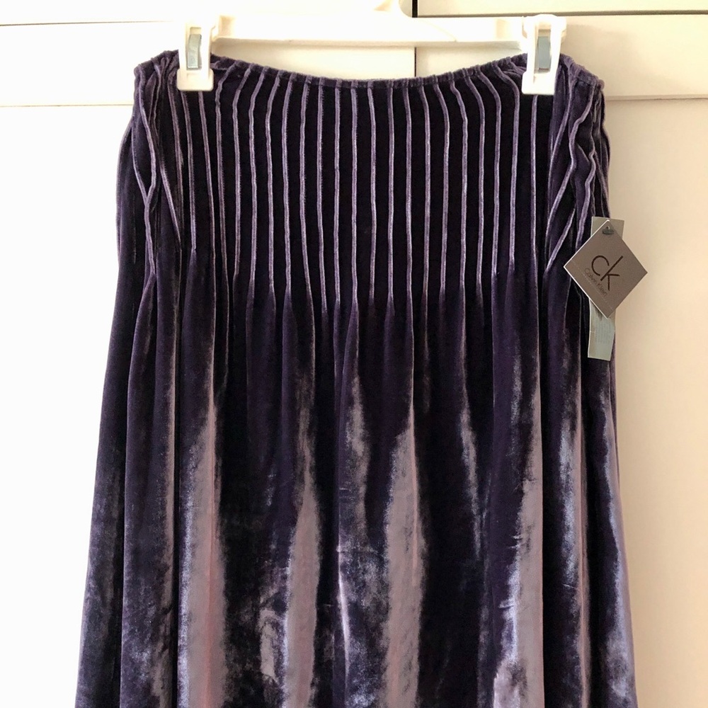 Calvin Klein Vintage 70/80s Purple Velvet Skirt, sz 4 (8)